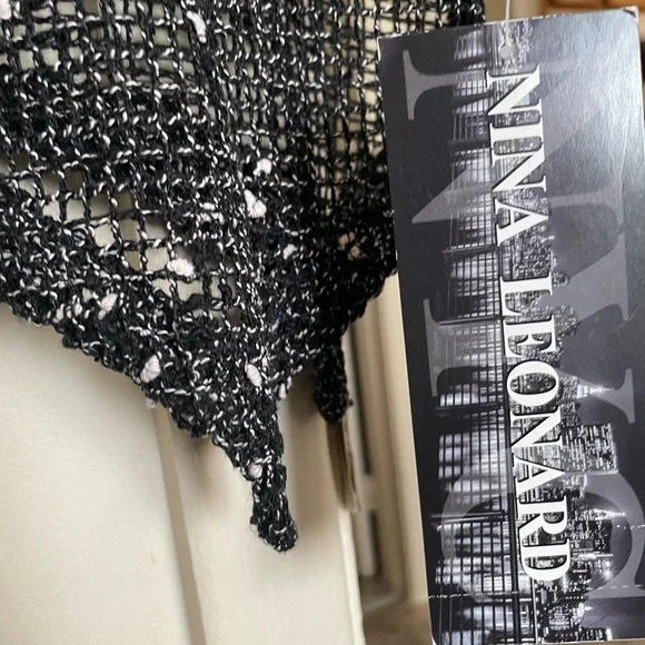 Nina Leonard Black and White Mesh Top - Picture 5 of 5